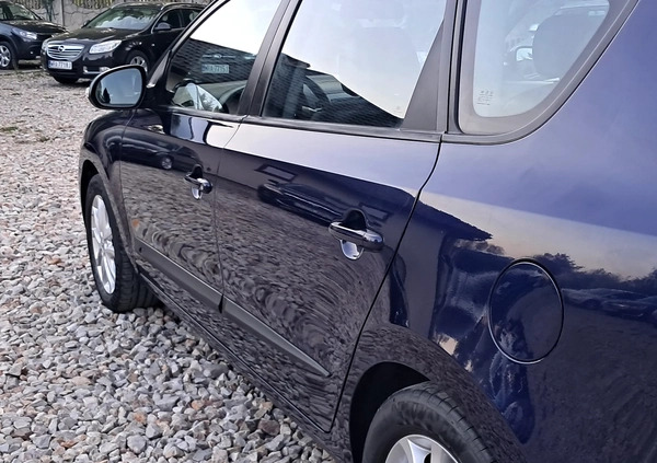 Hyundai I30 cena 19900 przebieg: 167000, rok produkcji 2010 z Radom małe 172